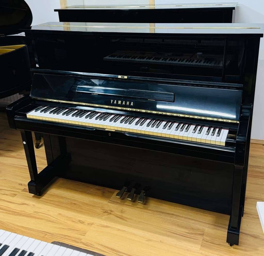 YUS pianino
