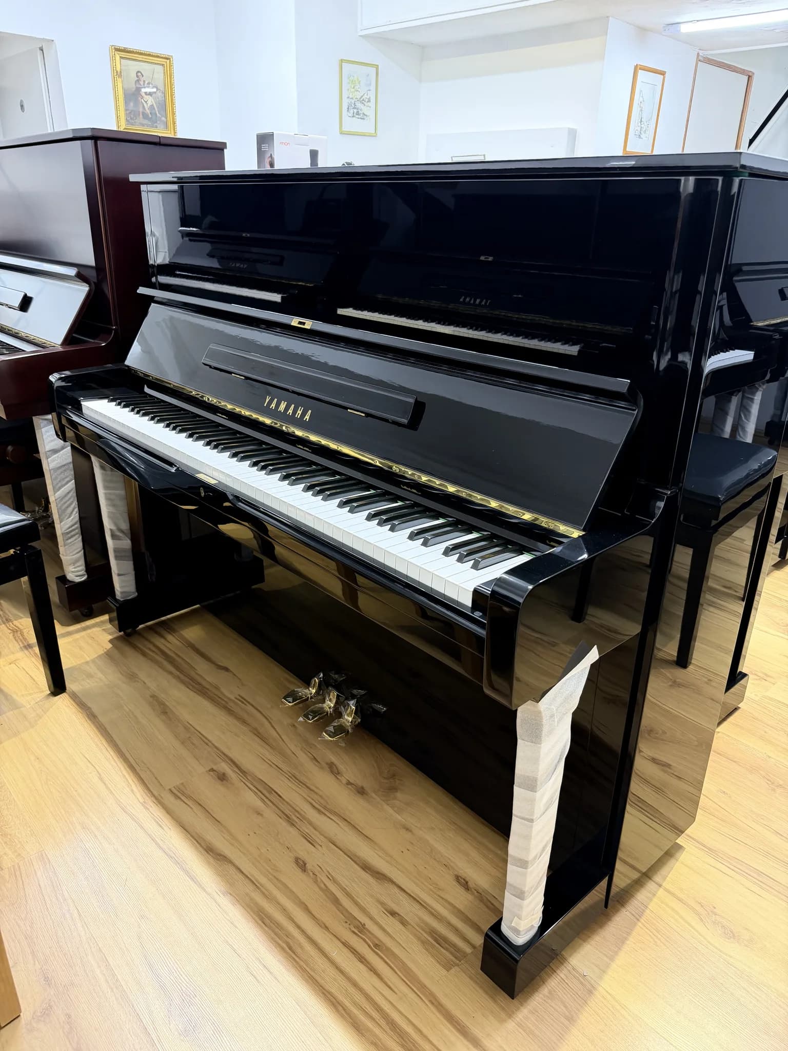 Yamaha U1H