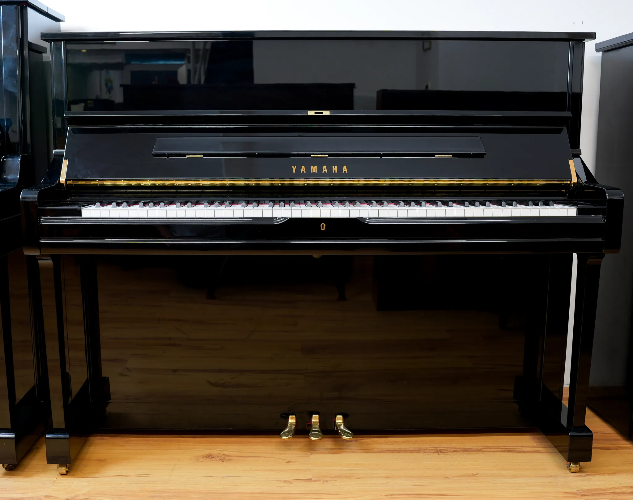 Yamaha U1